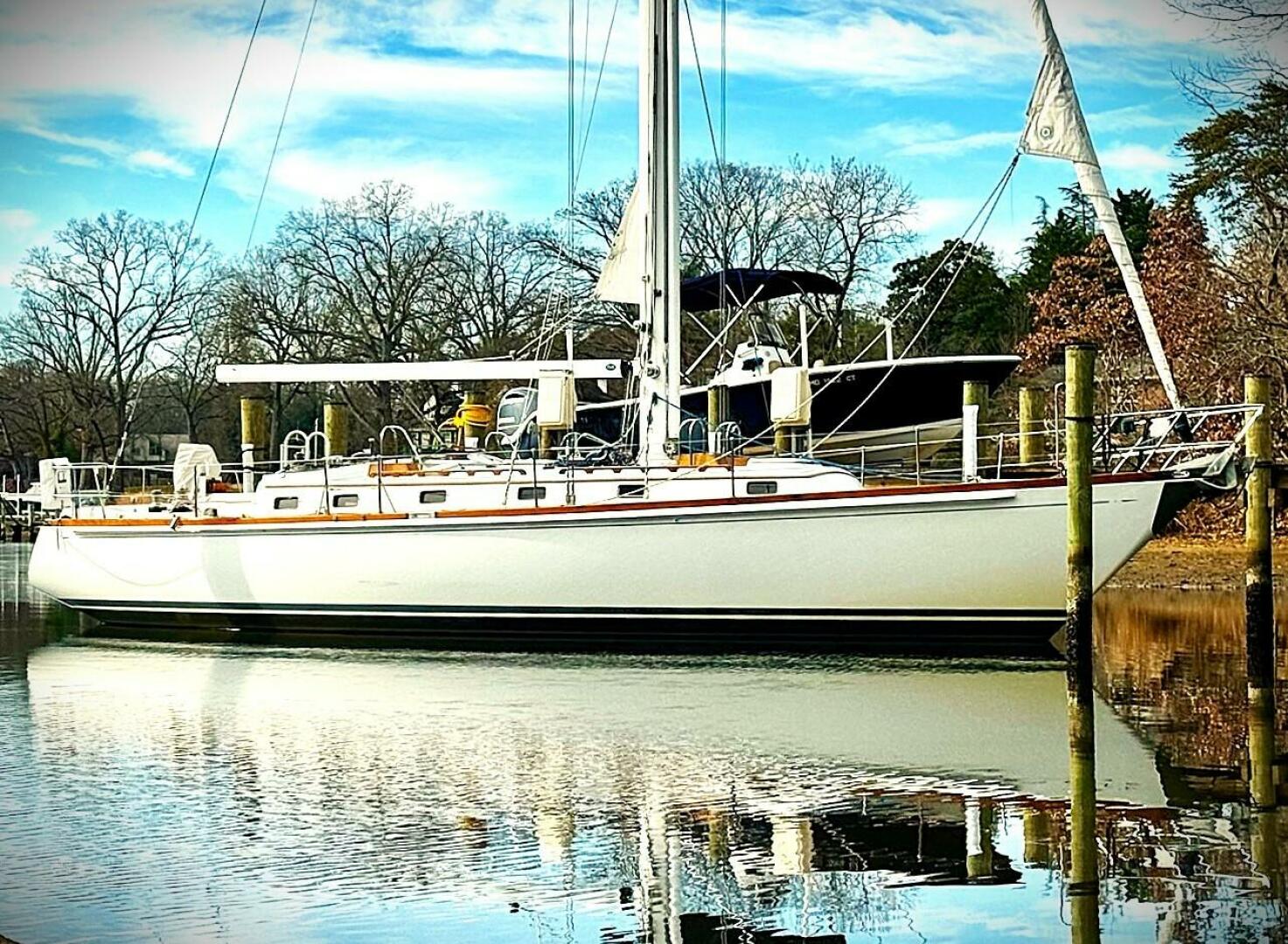 Slide: The Image of Little Harbor 44 1983 - 4770513