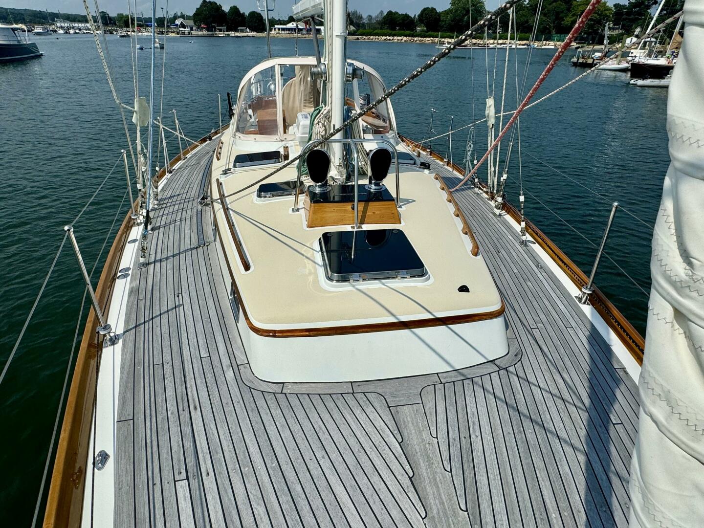 Slide: The Image of Little Harbor 46 Center Cockpit 1986 - 4923840