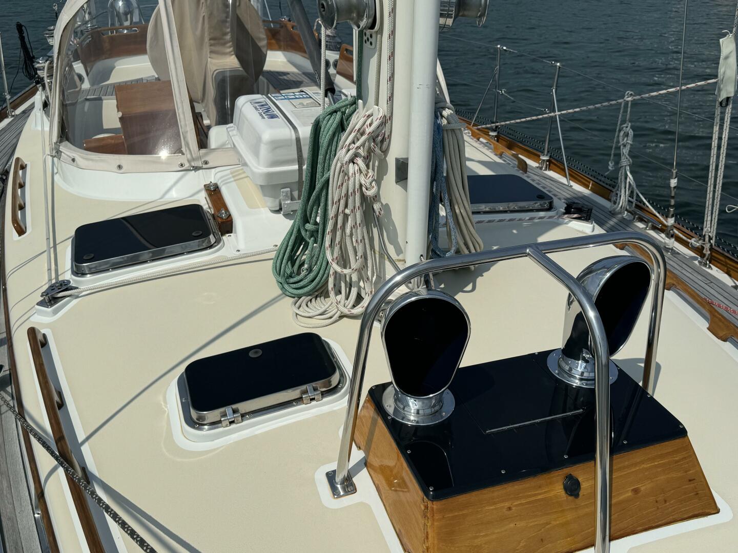 Slide: The Image of Little Harbor 46 Center Cockpit 1986 - 4923843