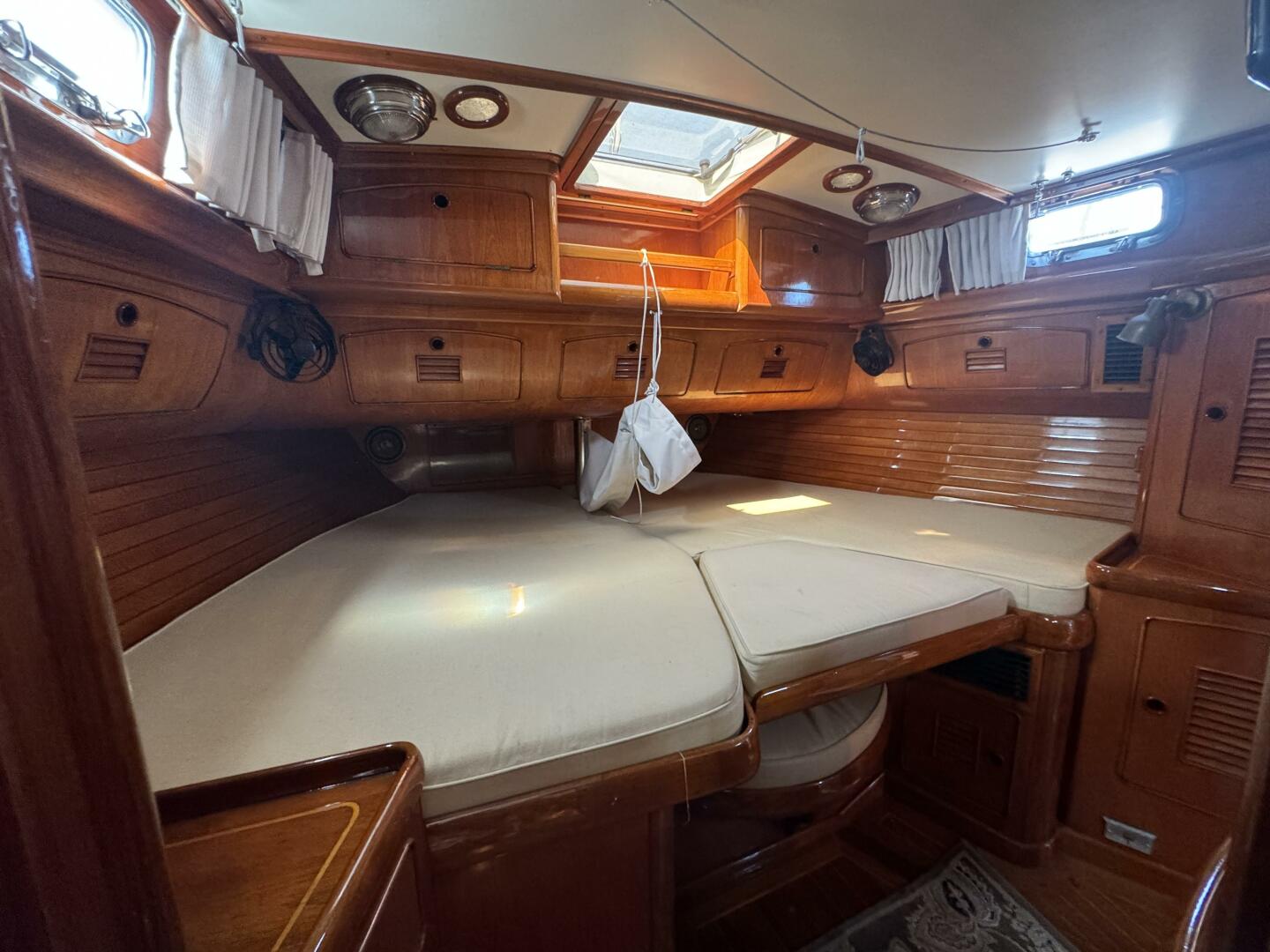 Slide: The Image of Little Harbor 46 Center Cockpit 1986 - 4924884