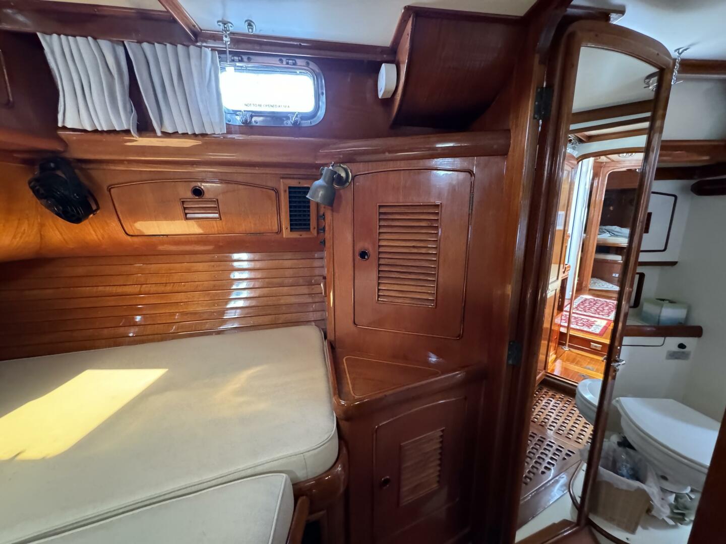 Slide: The Image of Little Harbor 46 Center Cockpit 1986 - 4924900