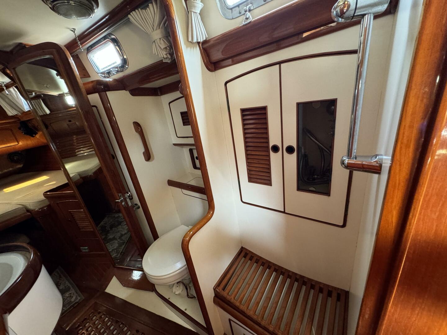 Slide: The Image of Little Harbor 46 Center Cockpit 1986 - 4924912