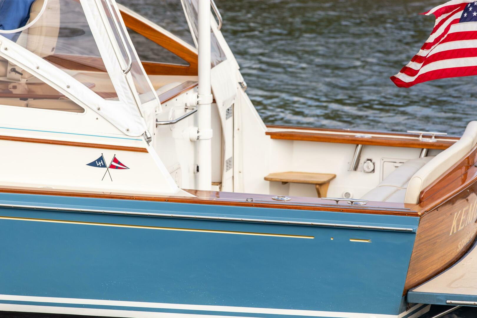 Slide: The Image of Little Harbor Whisper Jet 34 2001 - 4973901