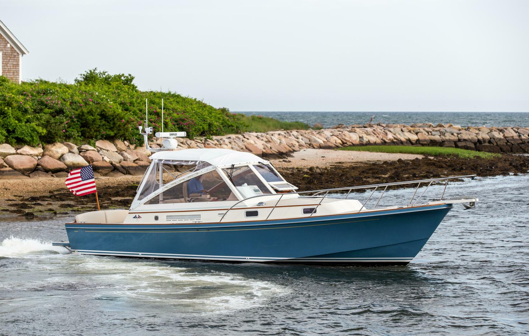 Slide: The Image of Little Harbor Whisper Jet 34 2001 - 4973914