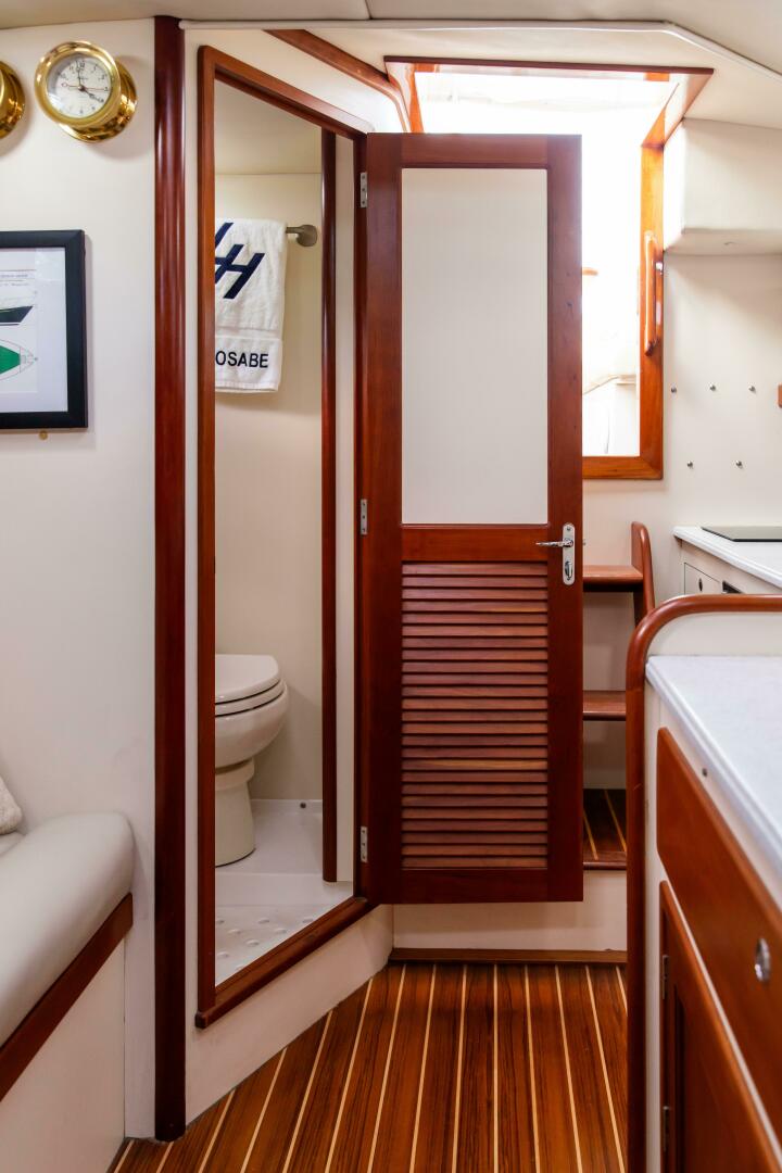 Slide: The Image of Little Harbor Whisper Jet 34 2001 - 4973949