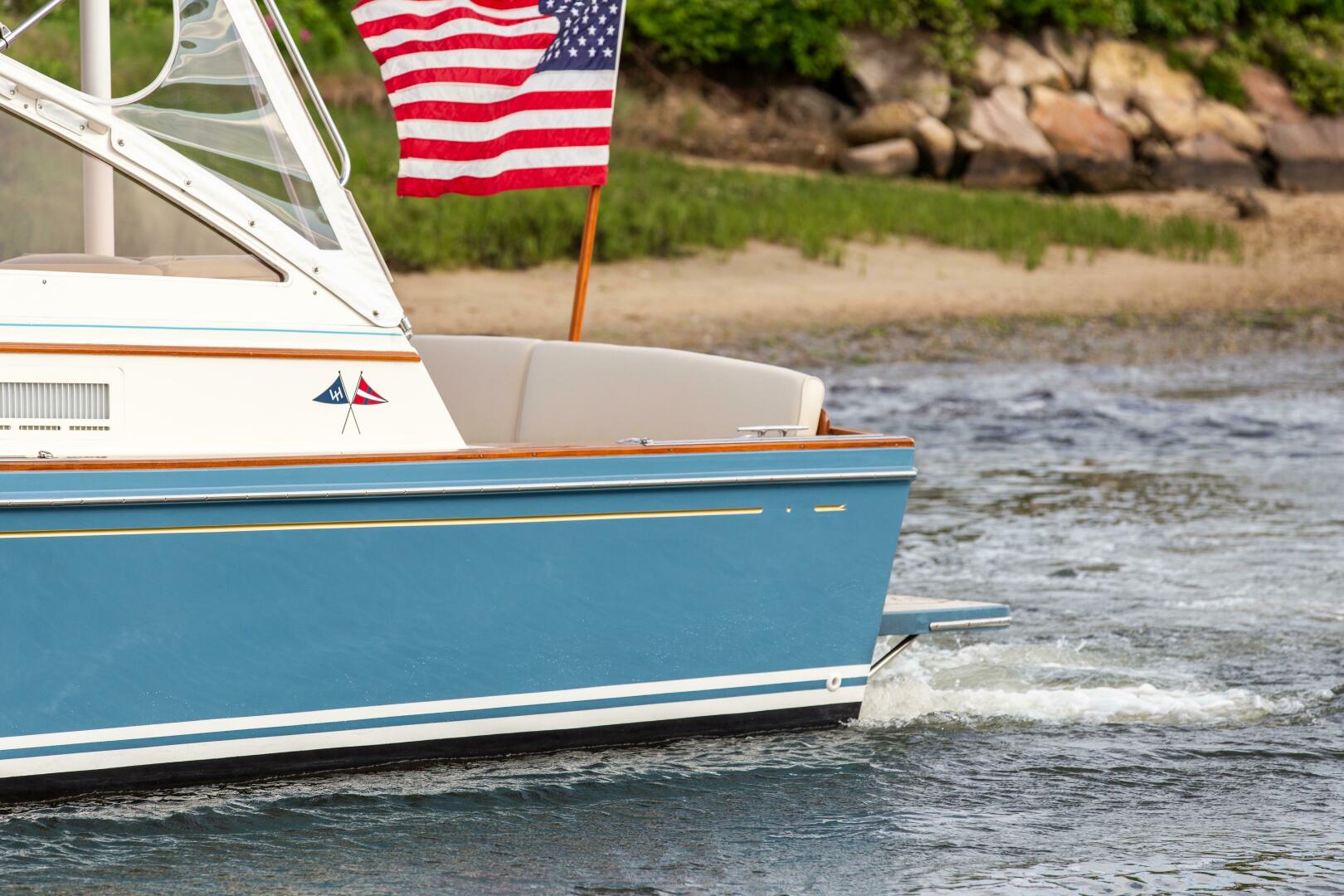 Slide: The Image of Little Harbor Whisper Jet 34 2001 - 4974032