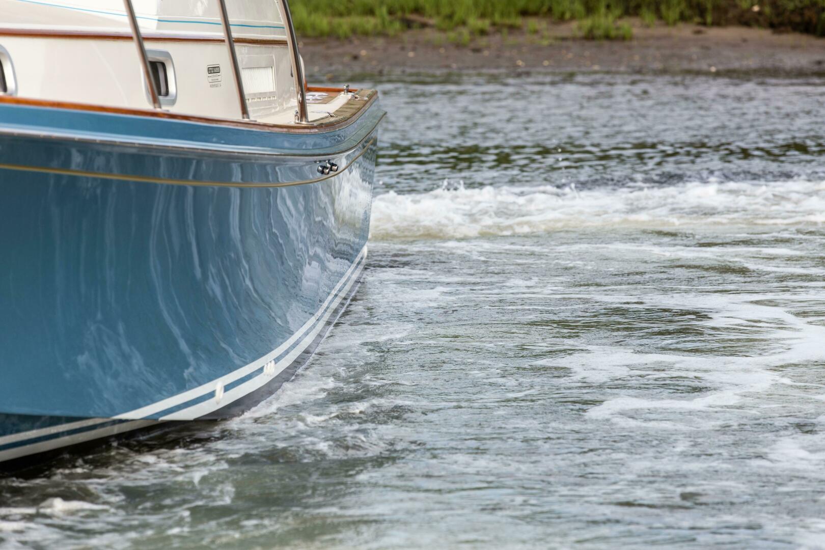 Slide: The Image of Little Harbor Whisper Jet 34 2001 - 4974038