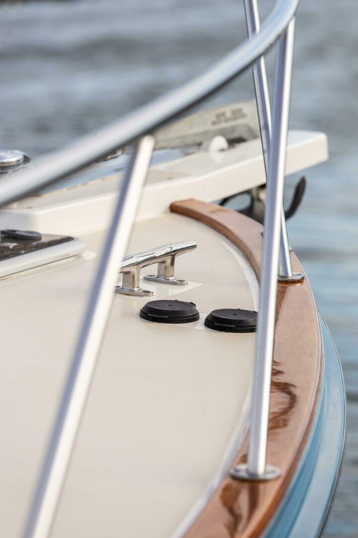 Slide: The Image of Little Harbor Whisper Jet 34 2001 - 4974051