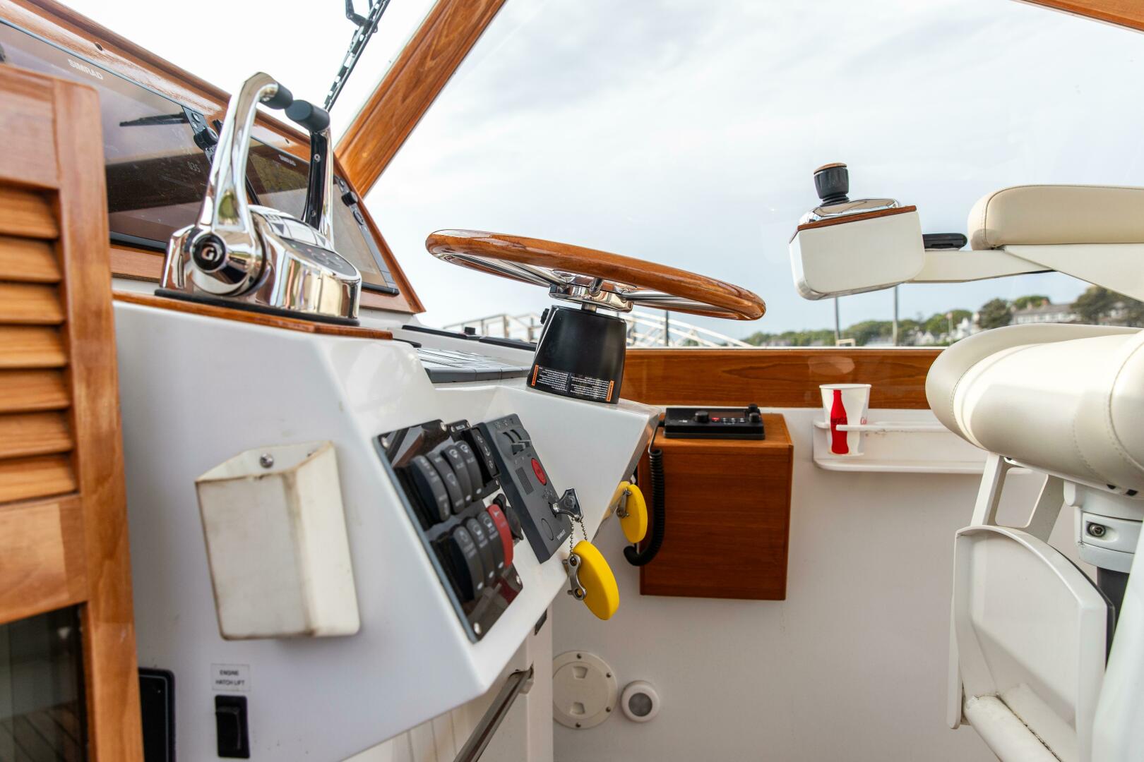 Slide: The Image of Little Harbor Whisper Jet 34 2001 - 4974059
