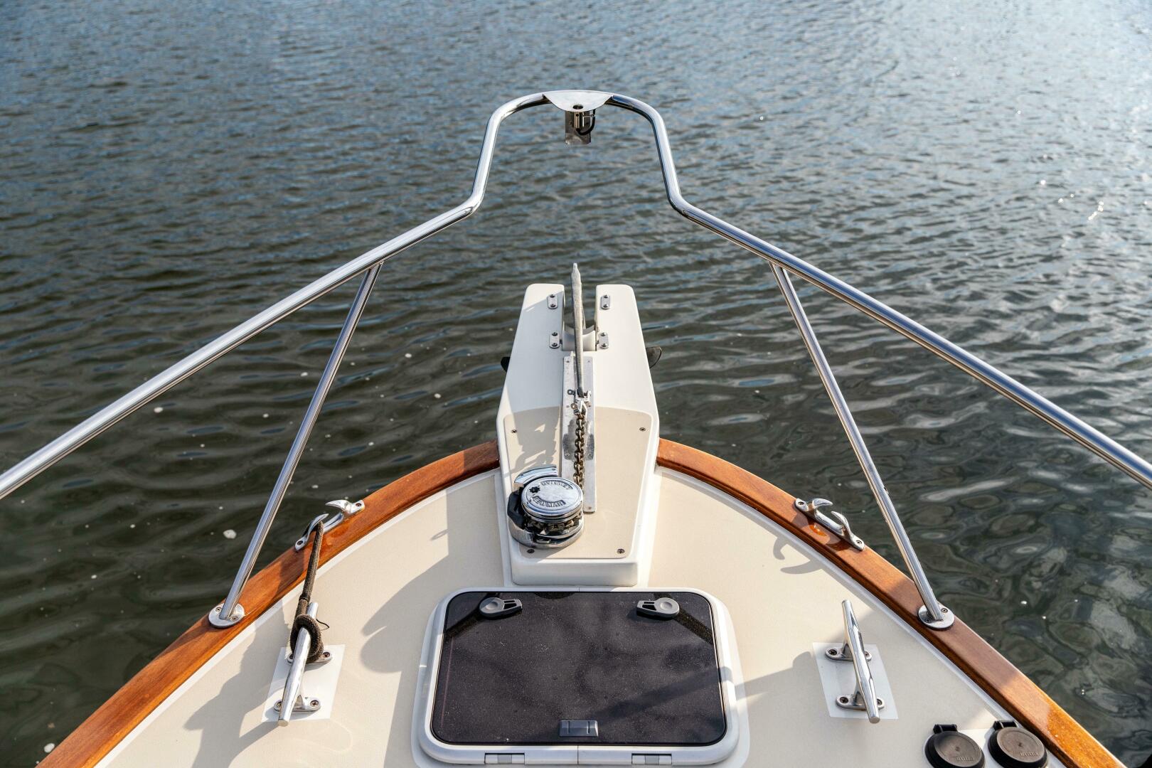 Slide: The Image of Little Harbor Whisper Jet 34 2001 - 4974065