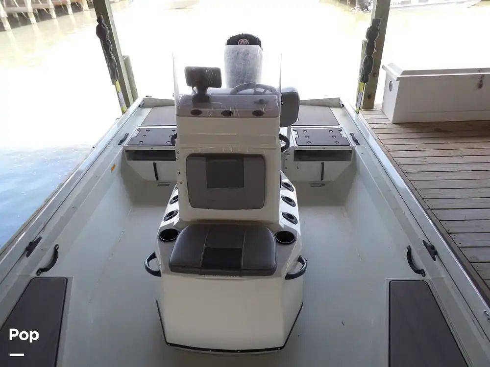 Slide: The Image of Passenger Seat With Bait Well/beverage Holders - 14494169