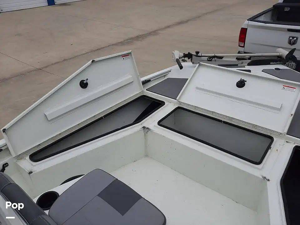 Slide: The Image of Compartment Storage/live Well - 14494194