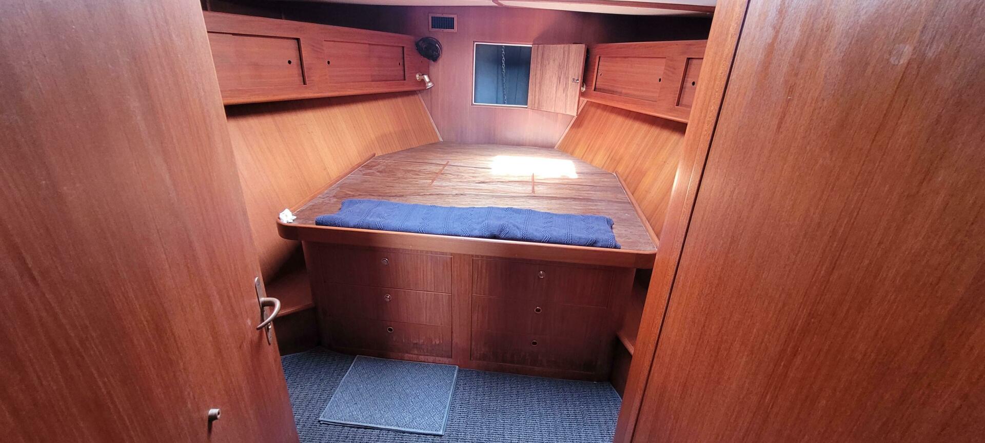 Slide: The Image of Lowell Custom Sportfisherman 1999 - 5147133