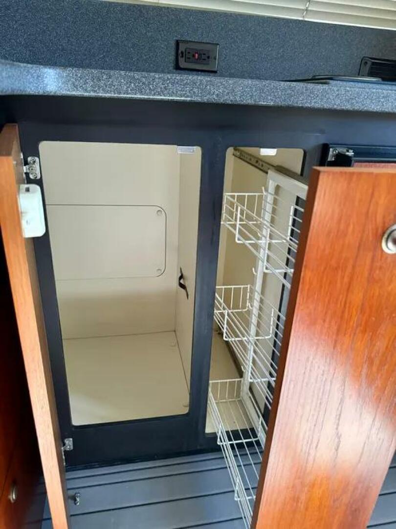 Slide: The Image of Luhrs 36 Convertible 2002 - 5431870