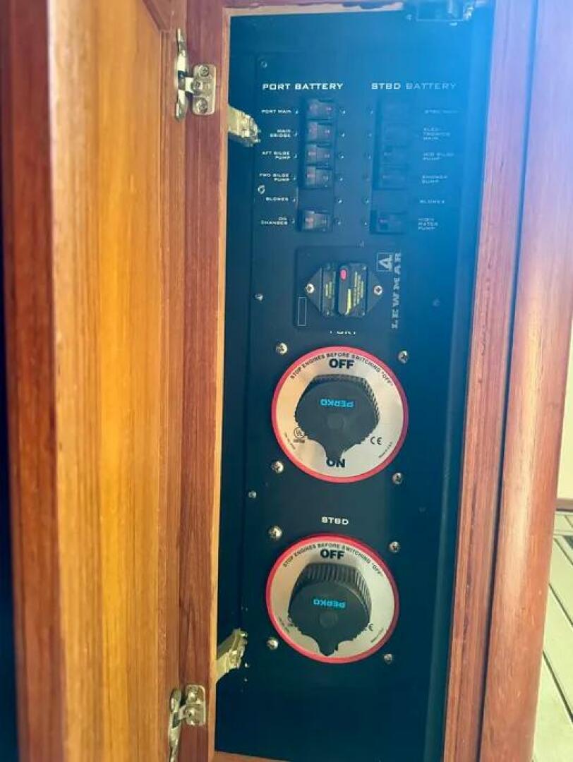 Slide: The Image of Luhrs 36 Convertible 2002 - 5431878