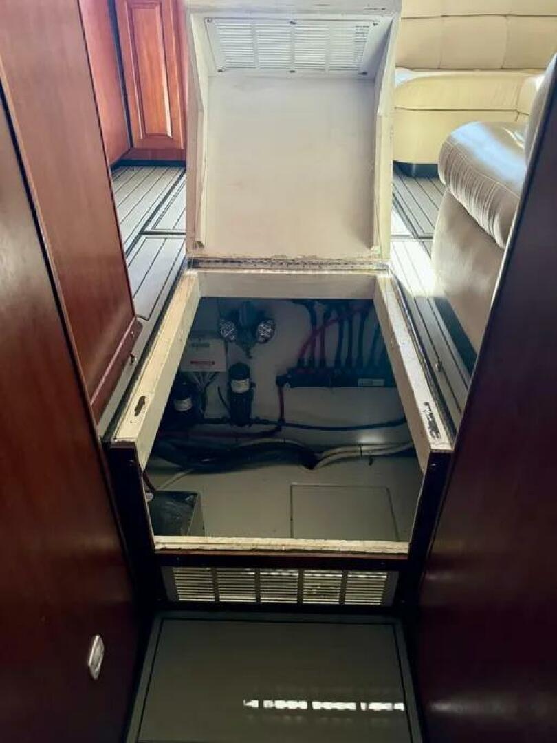 Slide: The Image of Luhrs 36 Convertible 2002 - 5431887