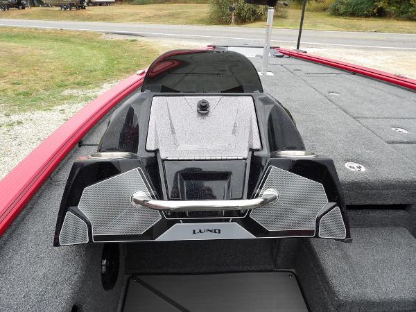 Slide: The Image of 2024 Lund 2075 Pro-V Bass XS boat interior with advanced control panel. - 27