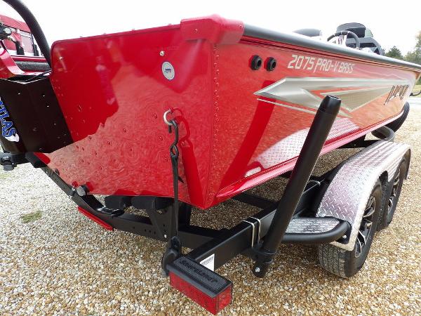 Slide: The Image of 2024 Lund 2075 Pro-V Bass XS boat on trailer, rear view. - 40
