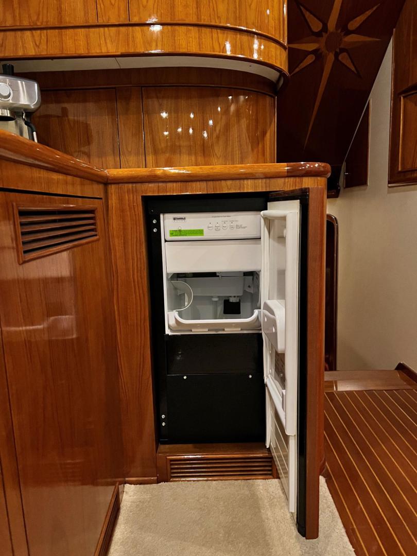 Slide: The Image of Ice Maker     - 13