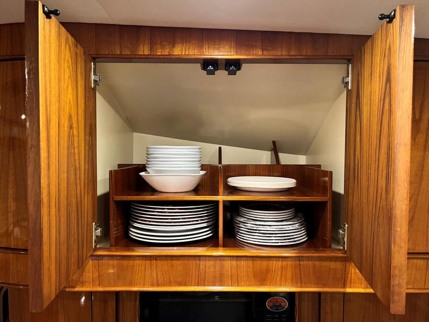 Slide: The Image of Galley Storage     - 18