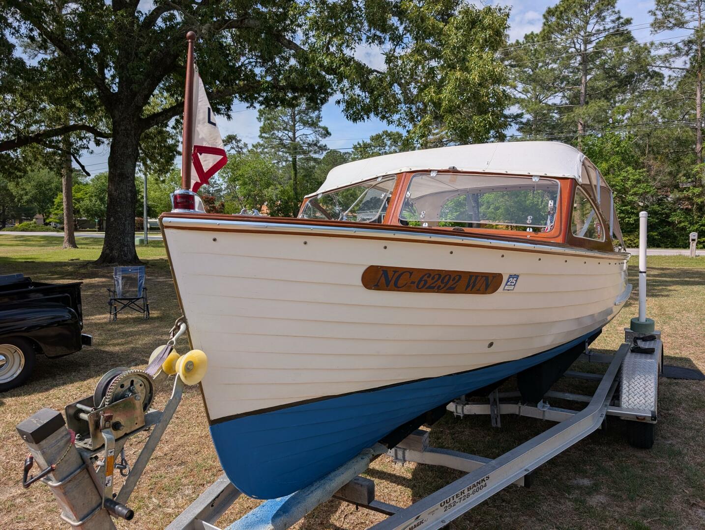 Slide: The Image of 4 Port Bow With Burgee - 5255555