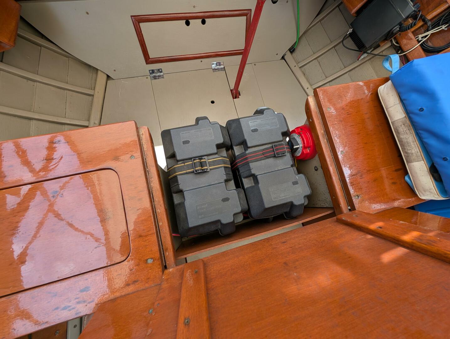 Slide: The Image of 28 Front Seat Battery - 5255584