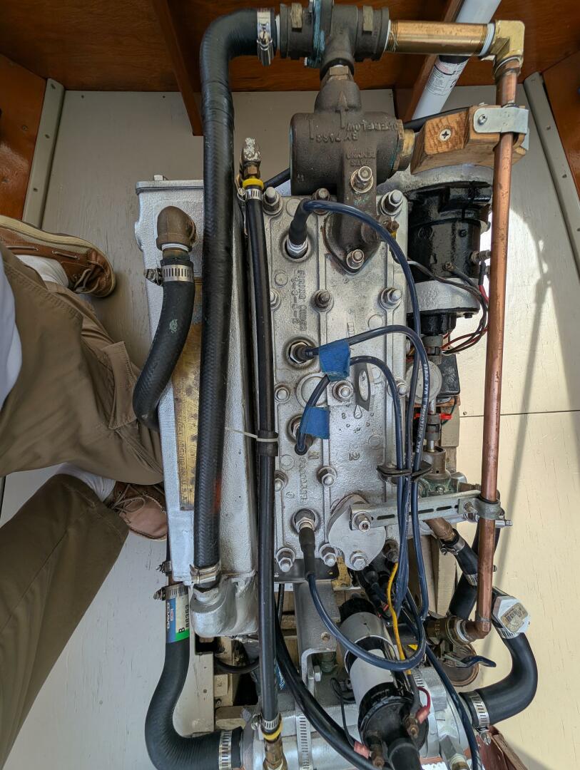 Slide: The Image of 36 Top Of Engine - 5255591