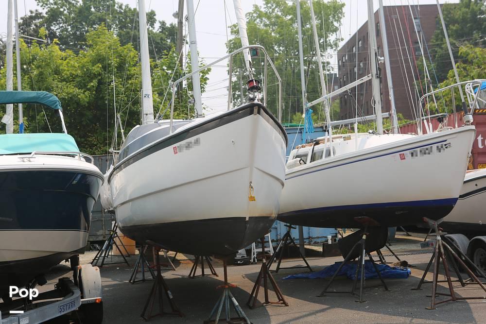 Slide: The Image of 2010 MacGregor 26M for sale in New Rochelle, NY - 3