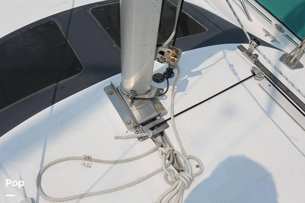 Slide: The Image of 2010 MacGregor 26M for sale in New Rochelle, NY - 40