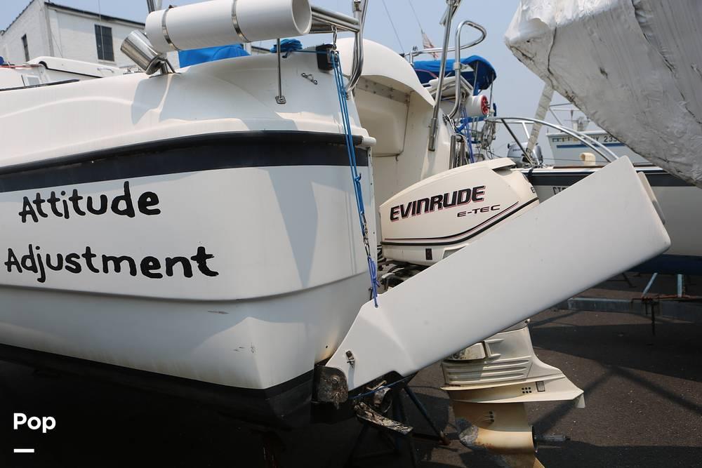 Slide: The Image of 2010 MacGregor 26M for sale in New Rochelle, NY - 9