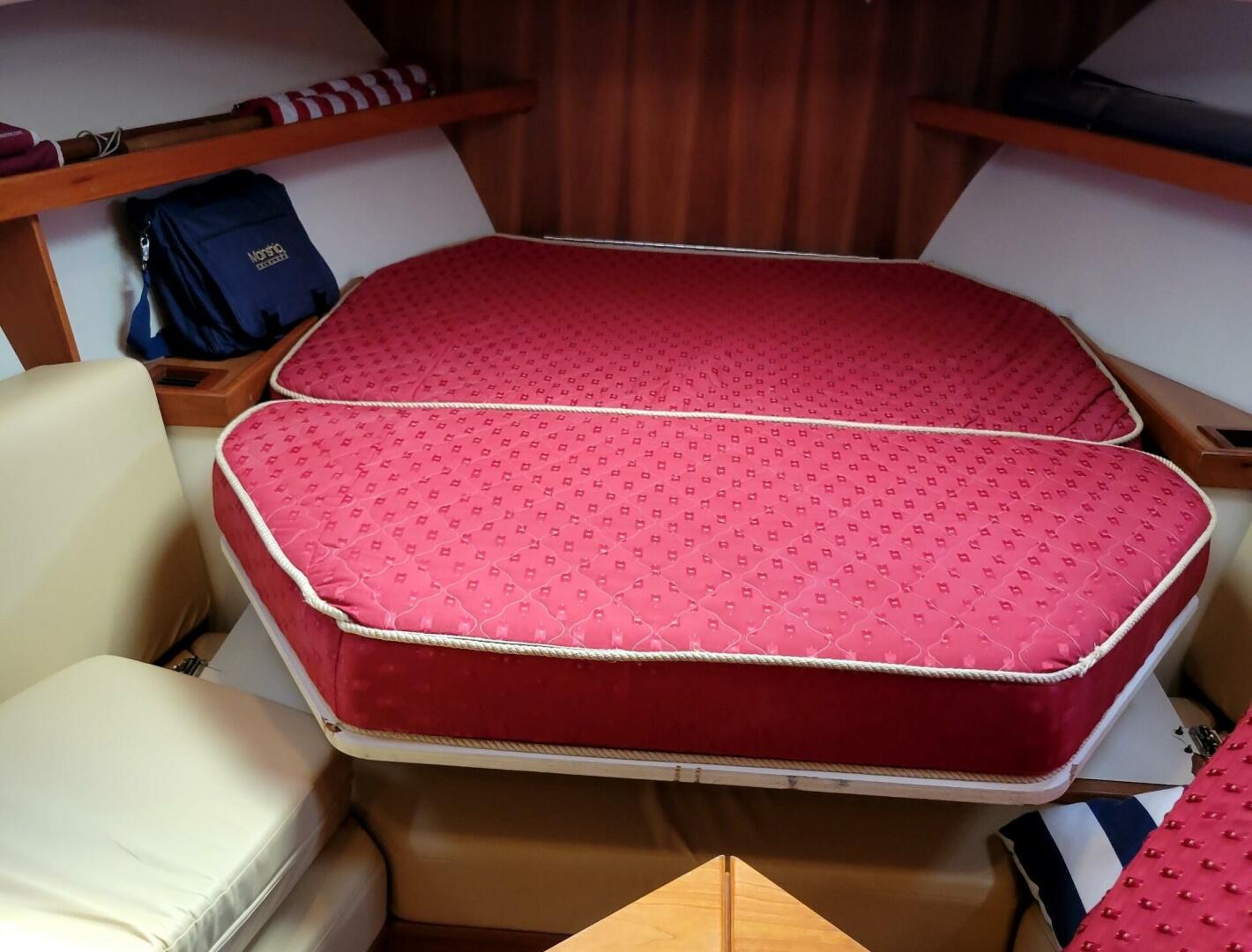 Slide: The Image of Mainship 30 2004 - 5574578