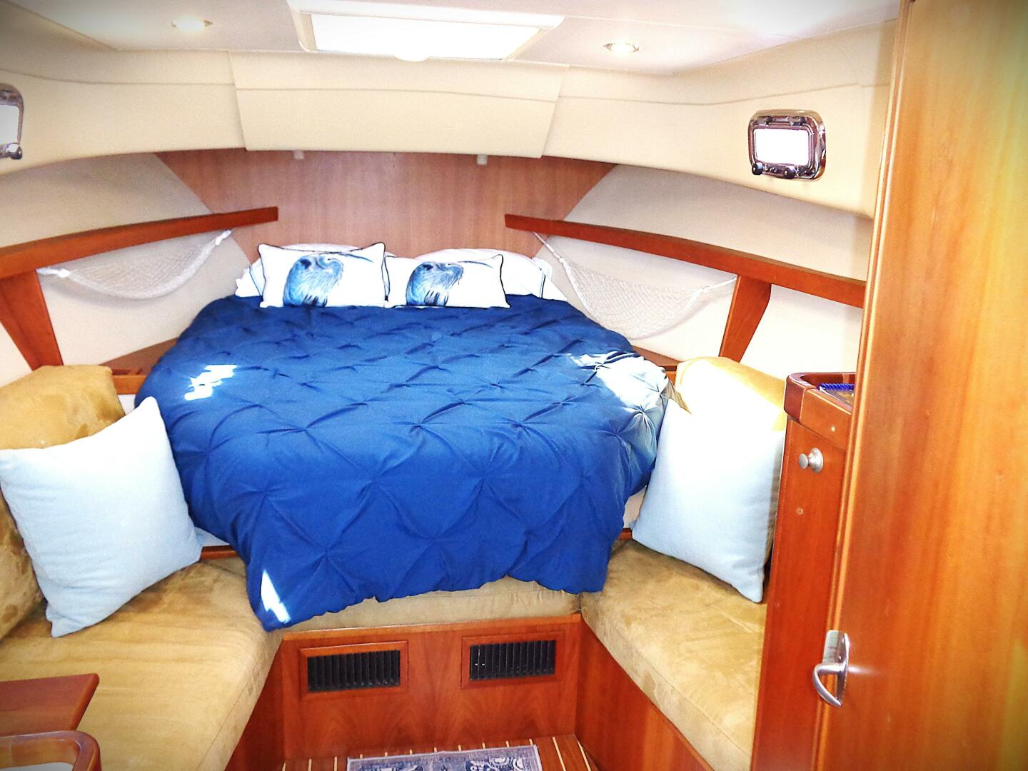 Slide: The Image of Mainship 30 Rum Runner II 2005 - 4590659