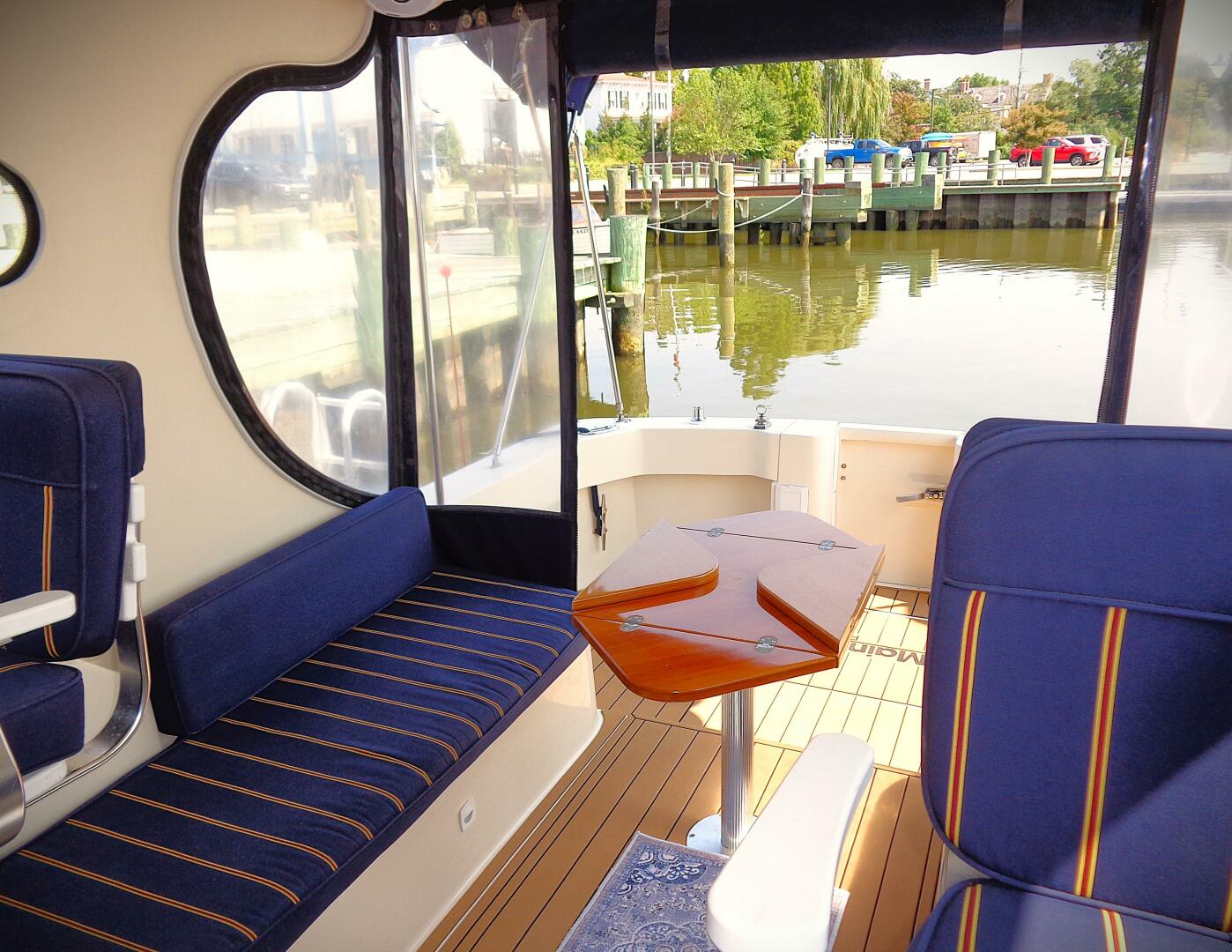 Slide: The Image of Mainship 30 Rum Runner II 2005 - 4590658