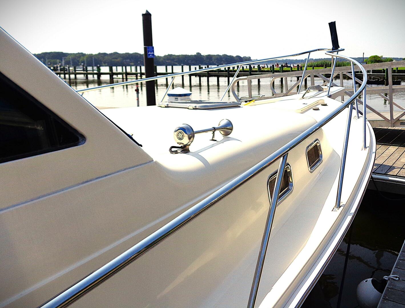 Slide: The Image of Mainship 30 Rum Runner II 2005 - 4590663