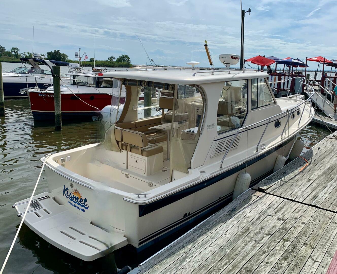 Slide: The Image of Mainship 31 Pilot Sedan 2009 - 5122119