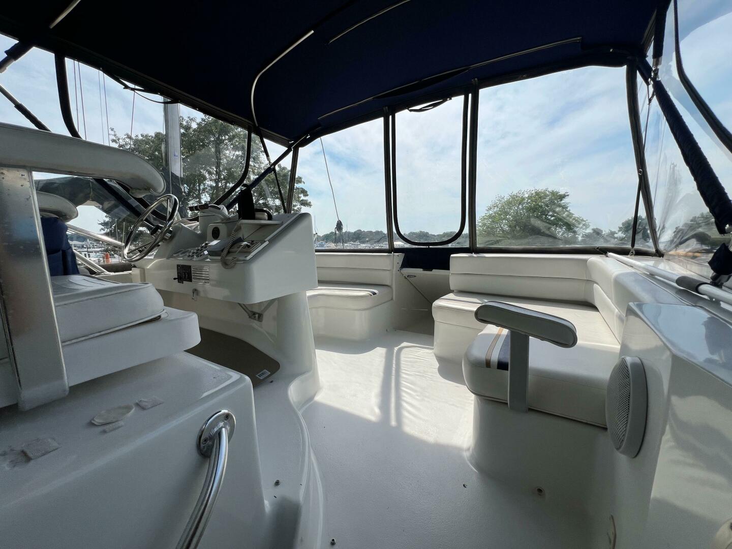 Slide: The Image of Mainship 31 Sedan Bridge 1996 - 4472665