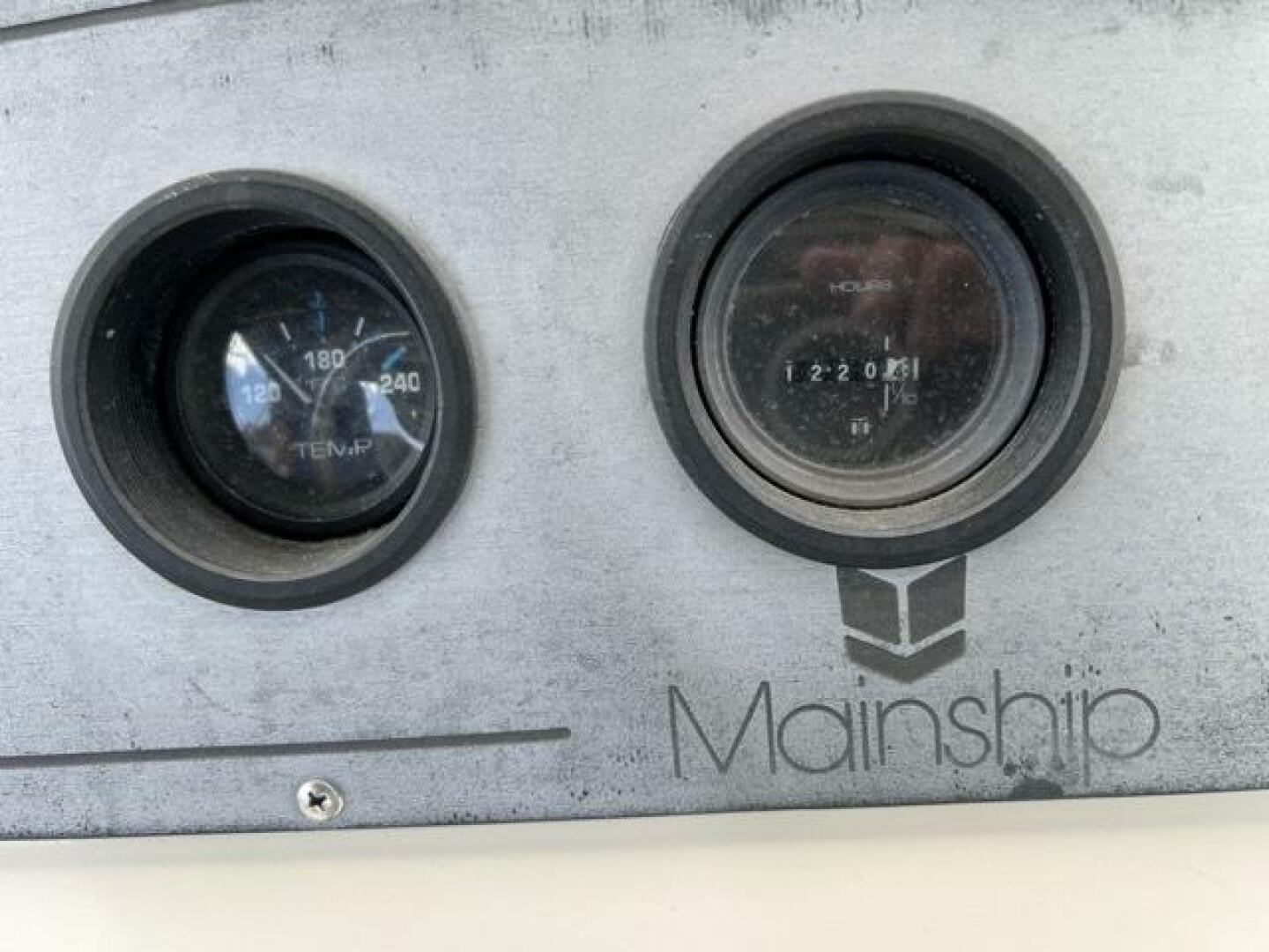 Slide: The Image of Mainship 34 1981 - 3821458