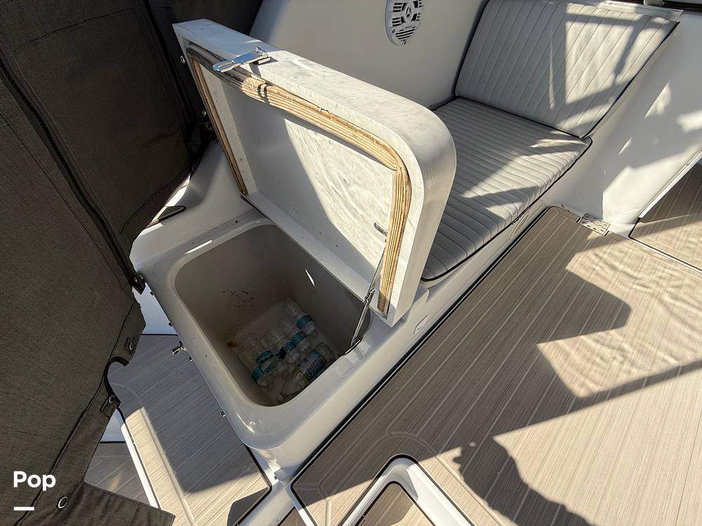 Slide: The Image of Mainship 34 Pilot 2001 - 15037345