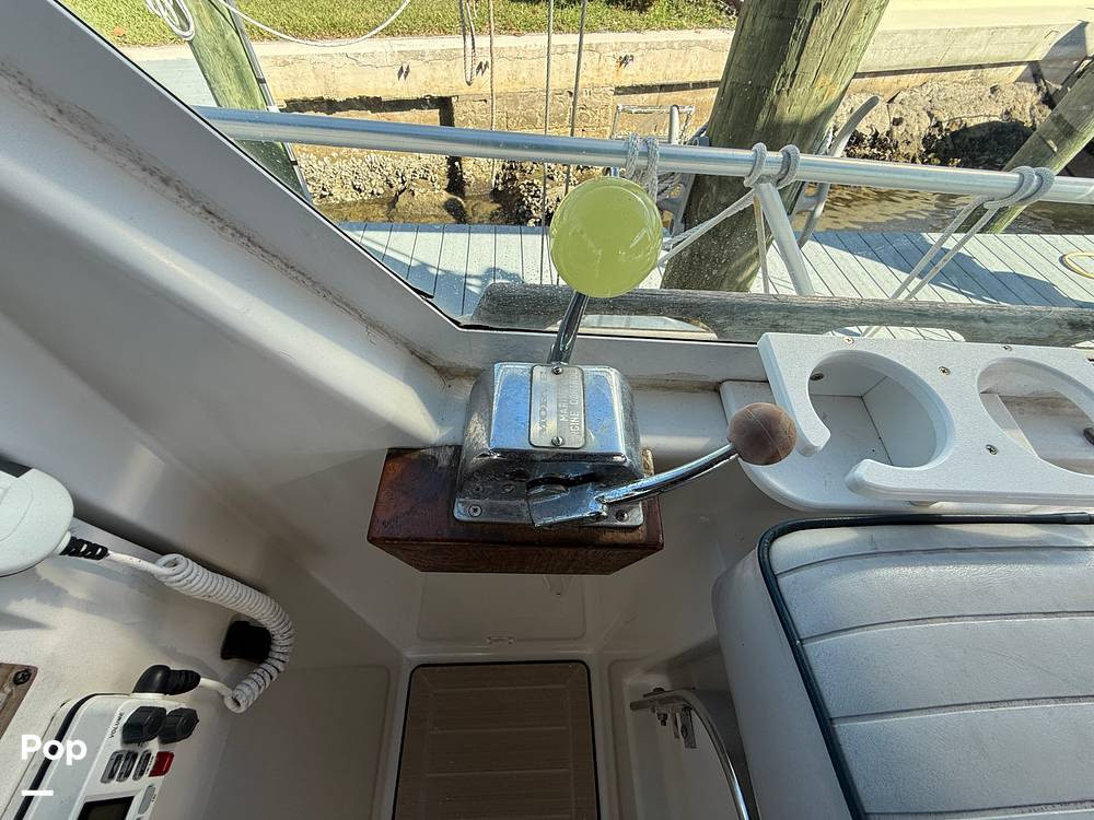 Slide: The Image of Mainship 34 Pilot 2001 - 15037358