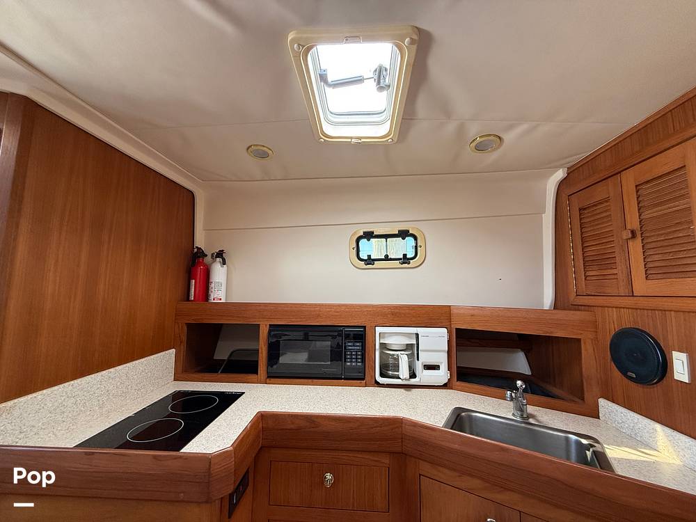 Slide: The Image of Mainship 34 Pilot 2001 - 15037400