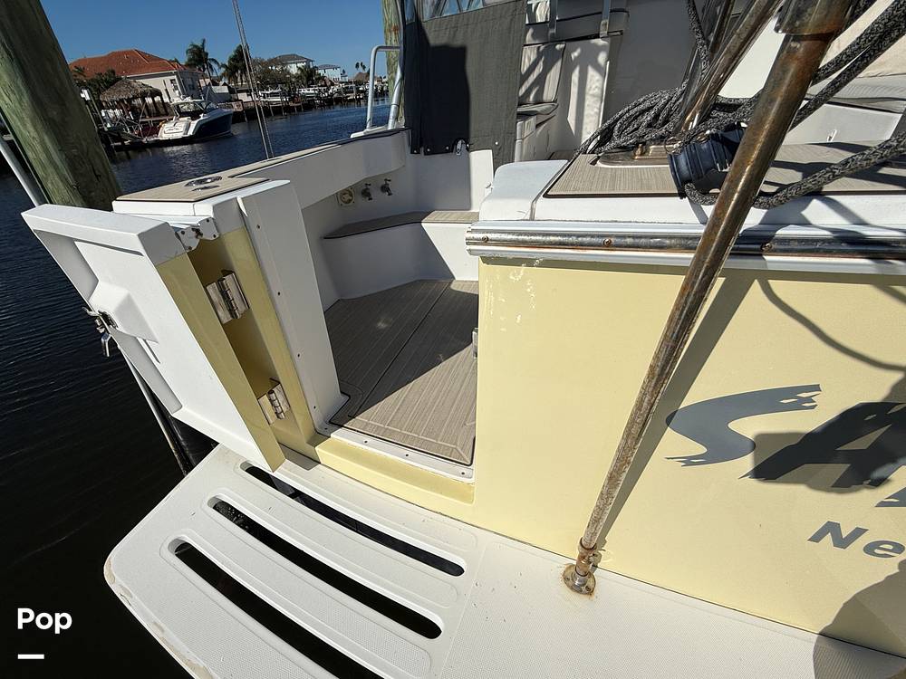 Slide: The Image of Mainship 34 Pilot 2001 - 15037448