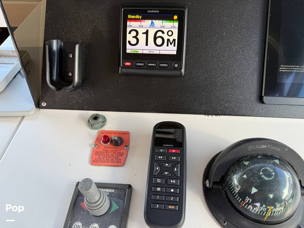 Slide: The Image of Mainship 34 Pilot 2001 - 15037459