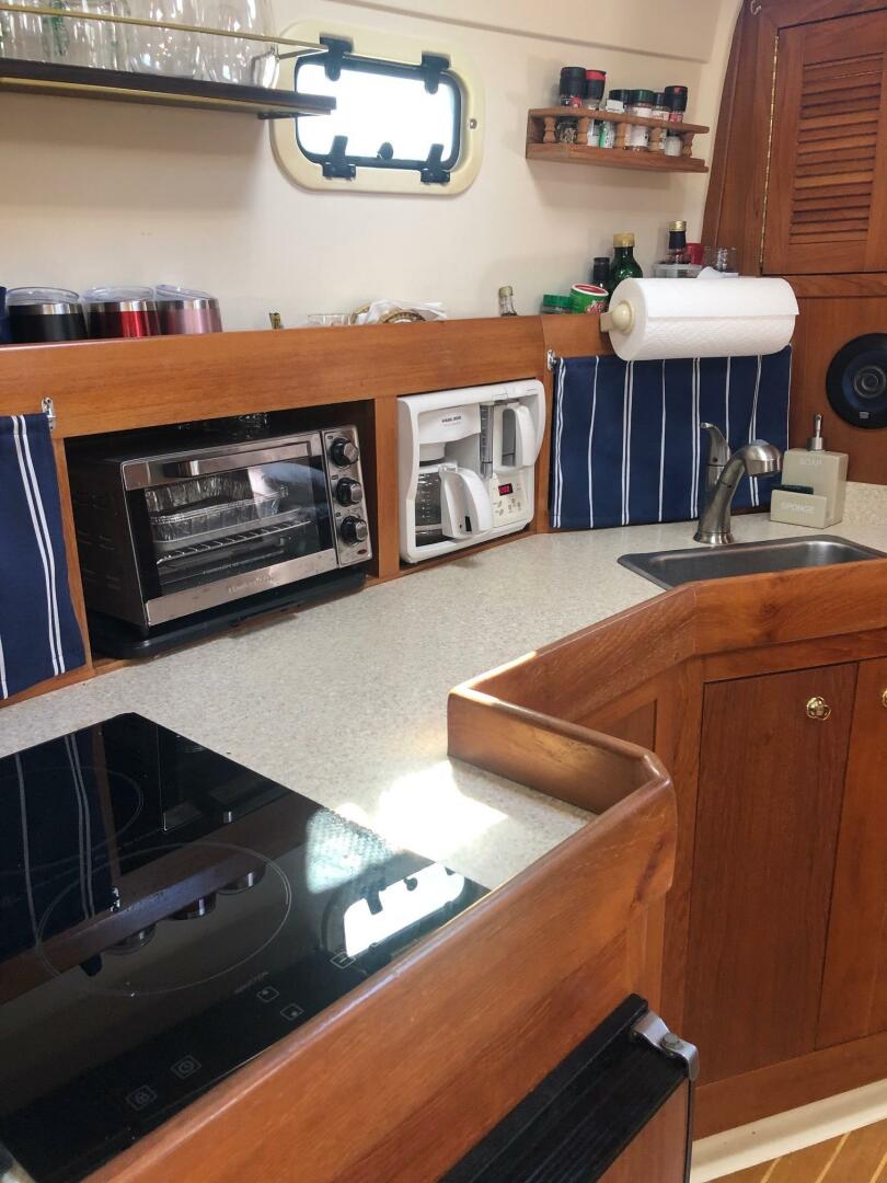 Slide: The Image of Mainship 34 Pilot 2001 - 4643057