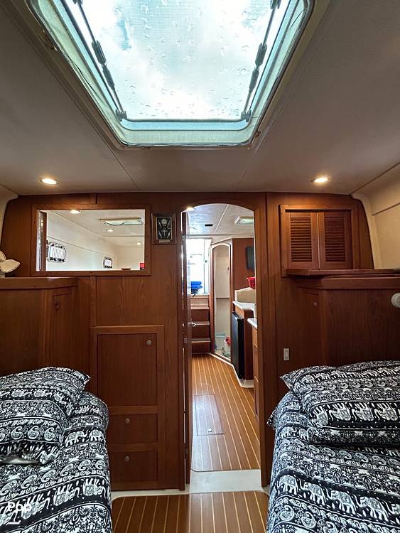 Slide: The Image of Mainship 34 Pilot 2002 - 15214383