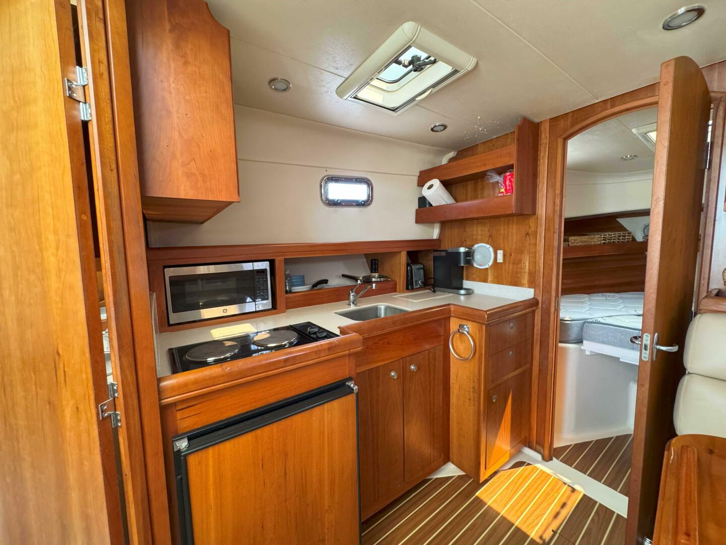 Slide: The Image of Mainship 34 Pilot 2004 - 5369204