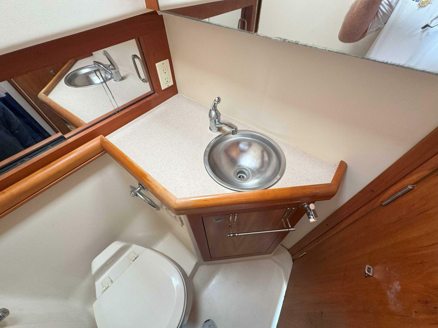 Slide: The Image of Mainship 34 Pilot 2004 - 5369207