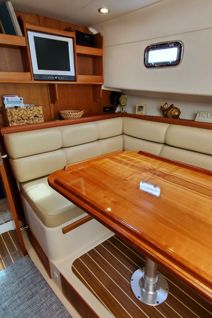Slide: The Image of Mainship 34 Pilot Rum Runner Classic 2006 - 5320400