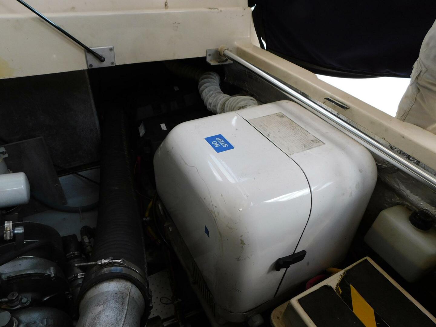 Slide: The Image of Mainship 34 Rum Runner II 2005 - 5251920