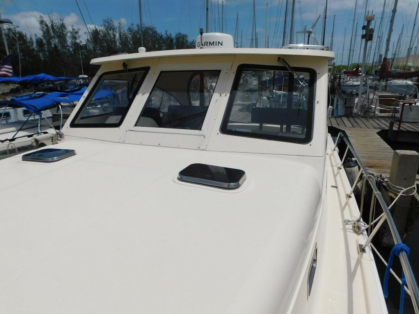 Slide: The Image of Mainship 34 Rum Runner II 2005 - 5251904