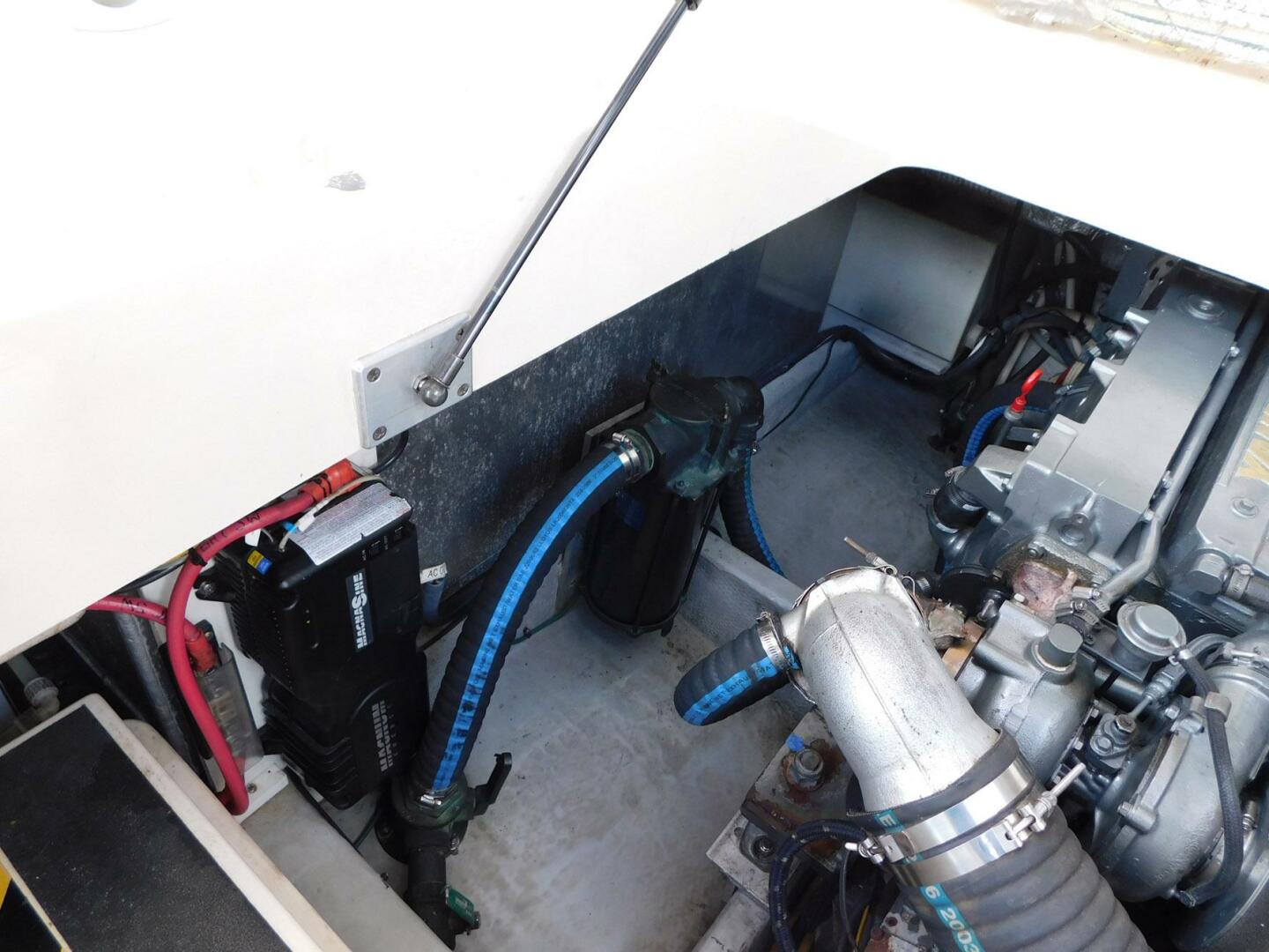 Slide: The Image of Mainship 34 Rum Runner II 2005 - 5251919